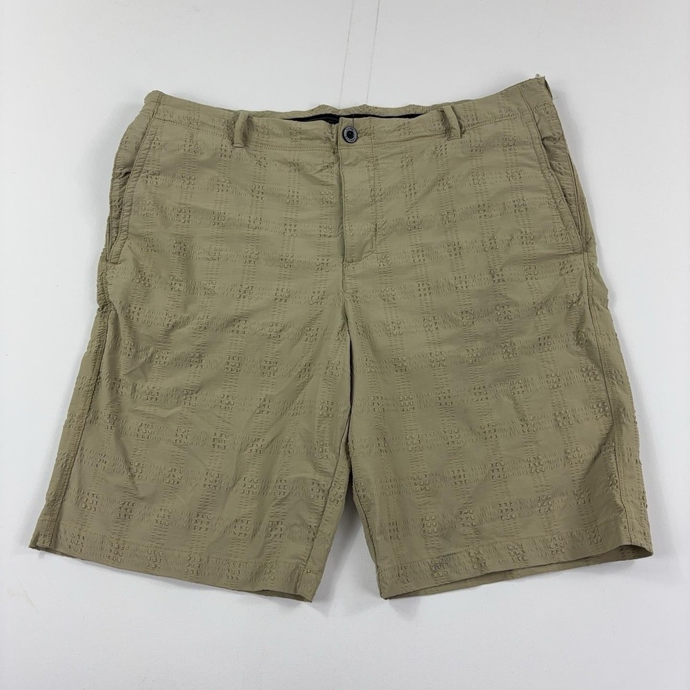 Tommy Bahama Shorts Mens 36 Beige Microfiber Chino Stretch 9 Inseam Casual